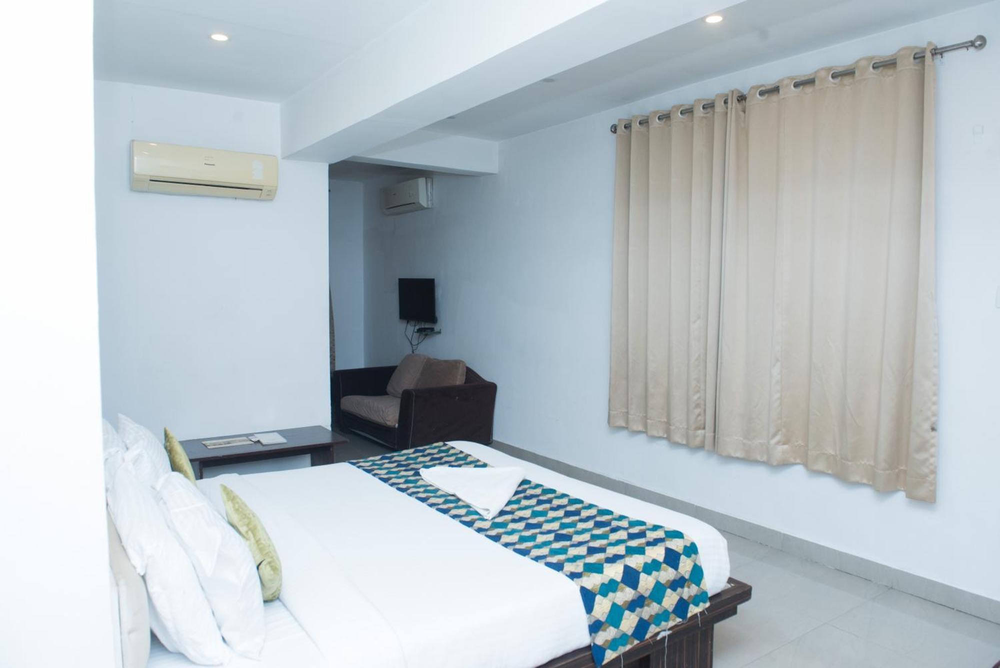 Ratlām Hotel Balaji Central מראה חיצוני תמונה