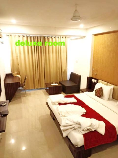 Ratlām Hotel Balaji Central חדר תמונה