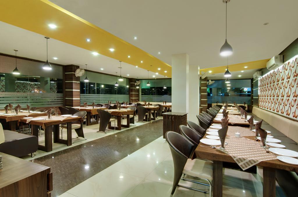 Ratlām Hotel Balaji Central מראה חיצוני תמונה