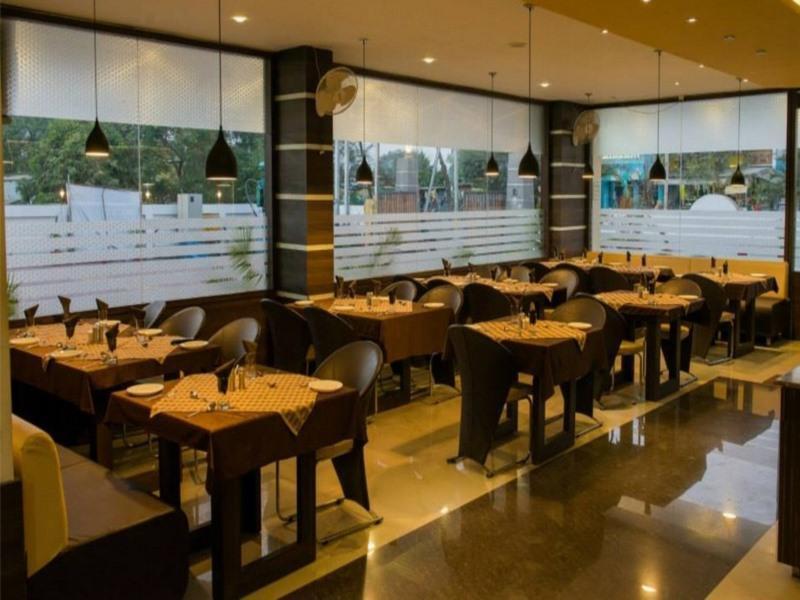 Ratlām Hotel Balaji Central מראה חיצוני תמונה